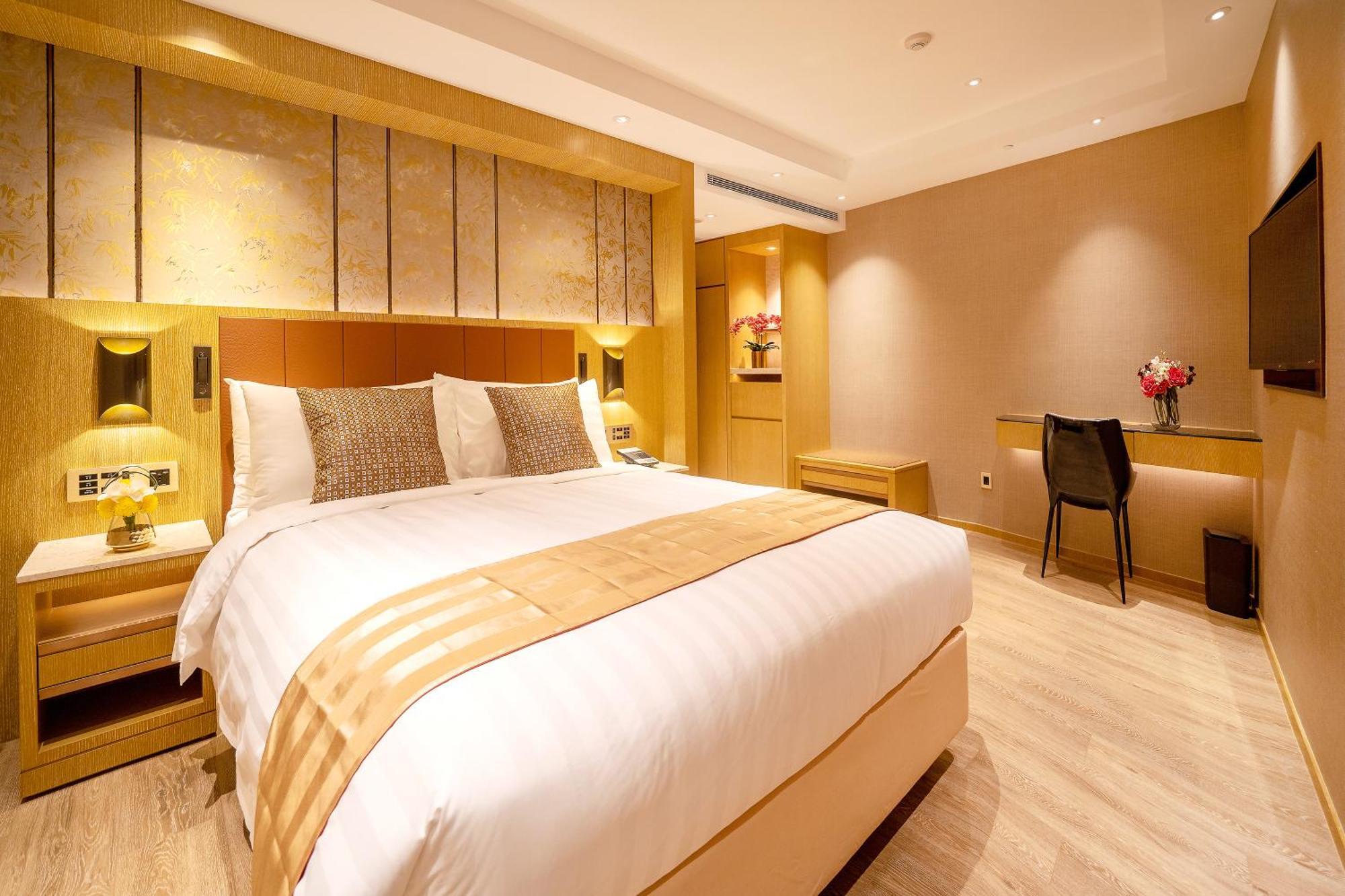 Grand Dragon Hotel Macau Exterior photo