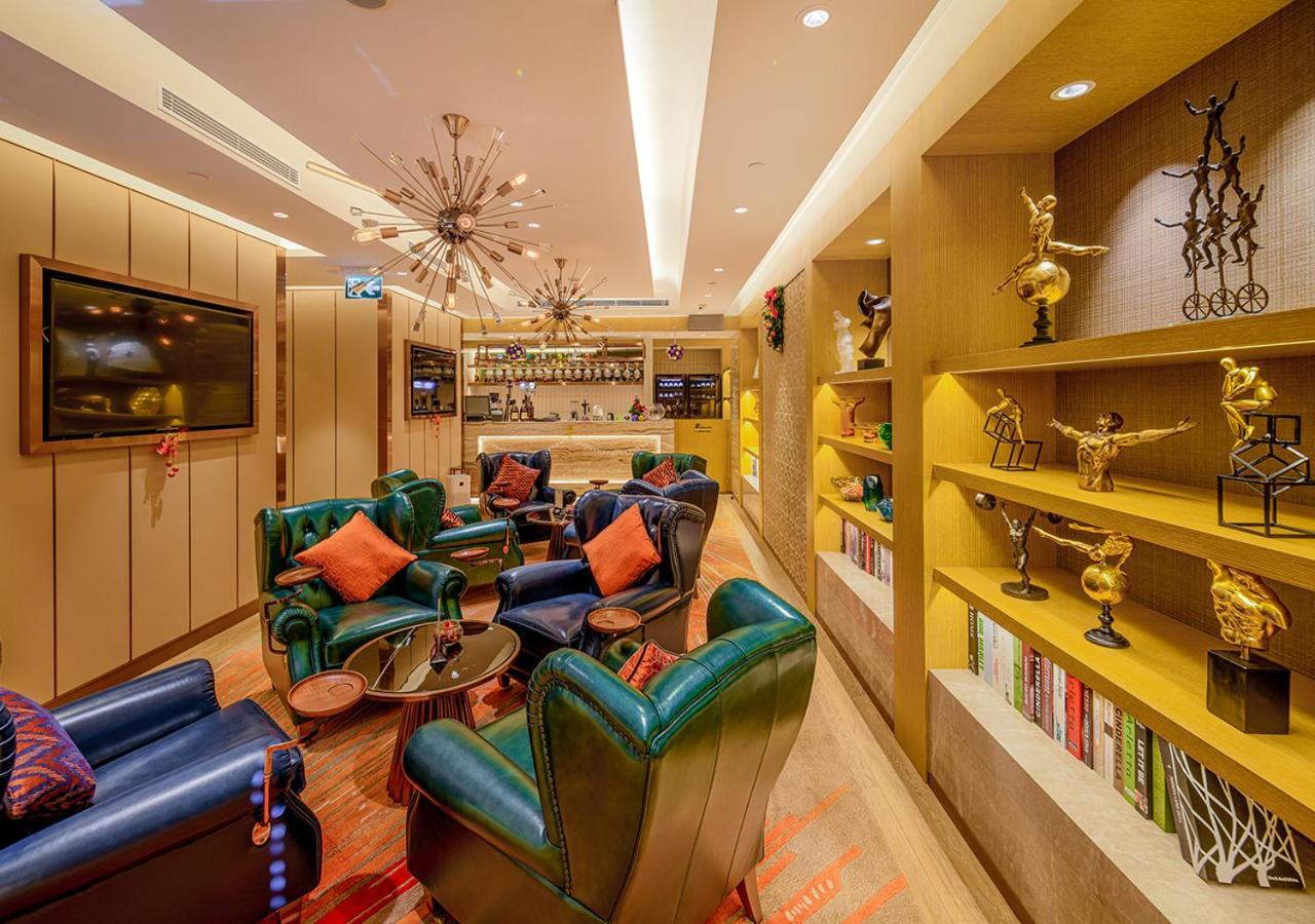 Grand Dragon Hotel Macau Exterior photo
