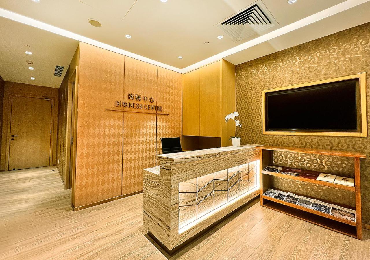 Grand Dragon Hotel Macau Exterior photo