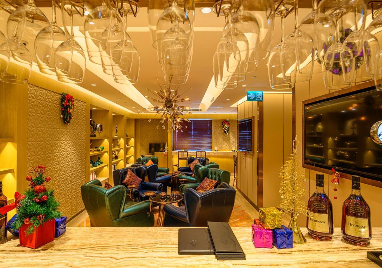 Grand Dragon Hotel Macau Exterior photo